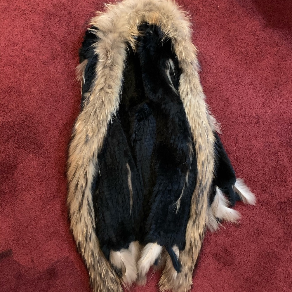 New Rabbit Fur Vest - Picture 6 of 7